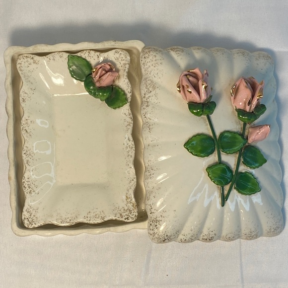 Vintage Lefton Pink Ceramic Lidded Trinket Dish 1940's With Ring Tray Inside. - Picture 3 of 11